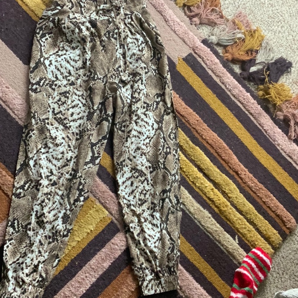 Snake skin satin like jogger